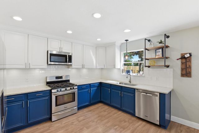 32203 Willow Creek Park, Conroe, TX 77385