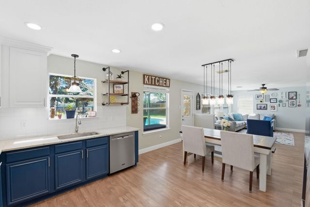 32203 Willow Creek Park, Conroe, TX 77385