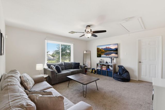 32203 Willow Creek Park, Conroe, TX 77385