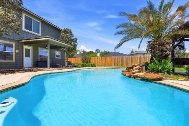 32203 Willow Creek Park, Conroe, TX 77385