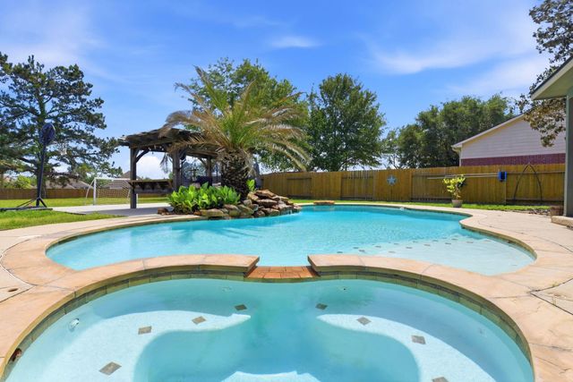 32203 Willow Creek Park, Conroe, TX 77385