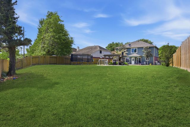 32203 Willow Creek Park, Conroe, TX 77385