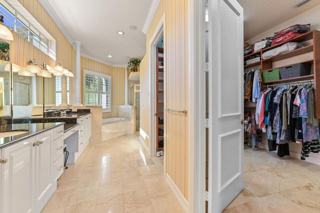 8817 SE Compass Island Way, Jupiter, FL 33458