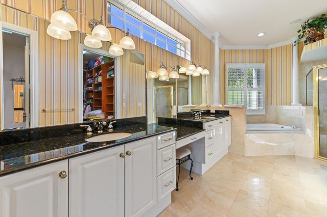 8817 SE Compass Island Way, Jupiter, FL 33458