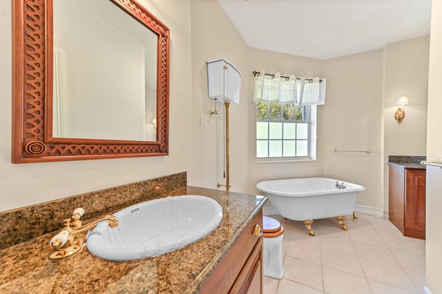 8817 SE Compass Island Way, Jupiter, FL 33458