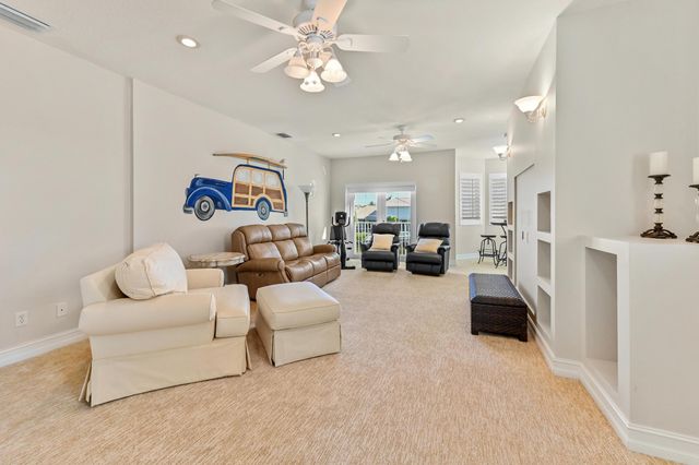 8817 SE Compass Island Way, Jupiter, FL 33458