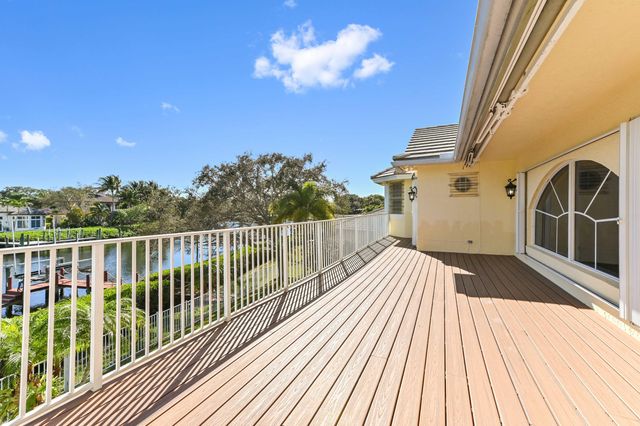 8817 SE Compass Island Way, Jupiter, FL 33458