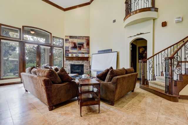 1402 Lynnview Drive, Houston, TX 77055