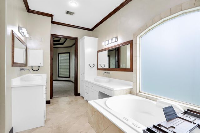 1402 Lynnview Drive, Houston, TX 77055