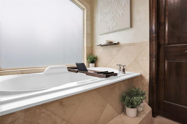 1402 Lynnview Drive, Houston, TX 77055