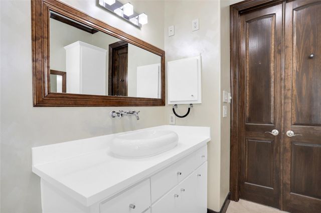 1402 Lynnview Drive, Houston, TX 77055