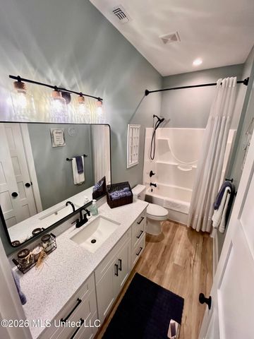 127 17th Street, Gulfport, MS 39507