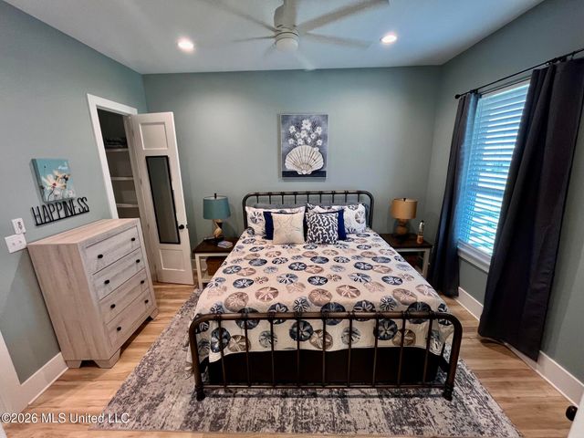 127 17th Street, Gulfport, MS 39507