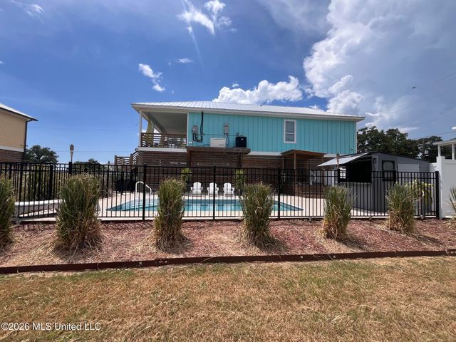 127 17th Street, Gulfport, MS 39507