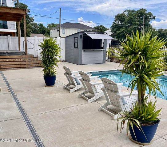 127 17th Street, Gulfport, MS 39507