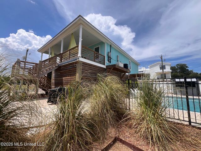 127 17th Street, Gulfport, MS 39507