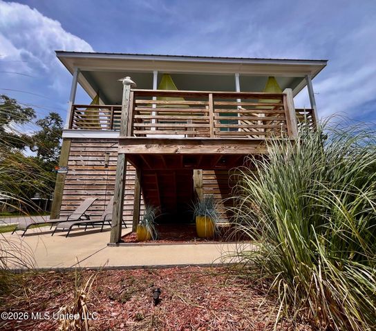 127 17th Street, Gulfport, MS 39507