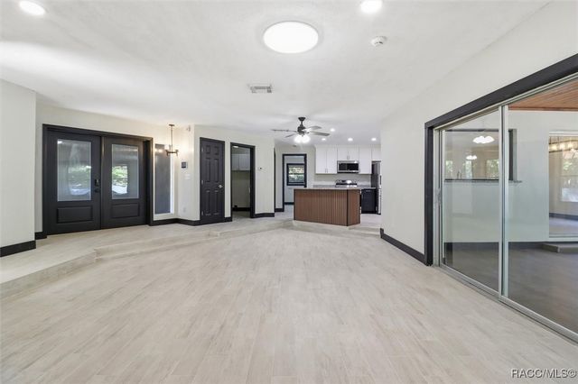 1475 NW 21st Street, Crystal River, FL 34428