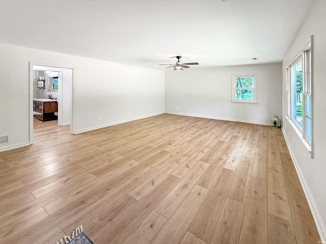 422 N Plank Road, Boonville, IN 47601