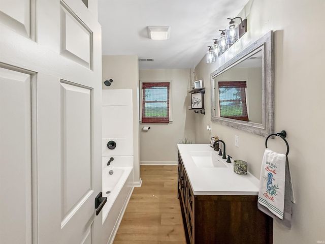 422 N Plank Road, Boonville, IN 47601