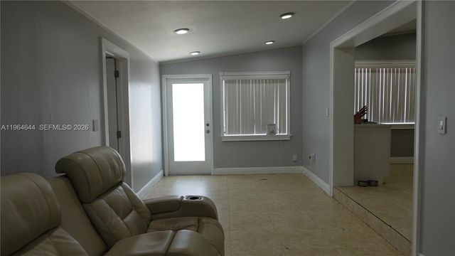 3461 NW 178th St, Miami Gardens, FL 33056