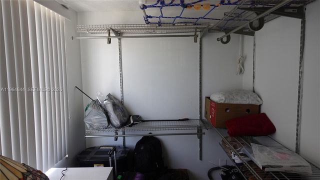 3461 NW 178th St, Miami Gardens, FL 33056