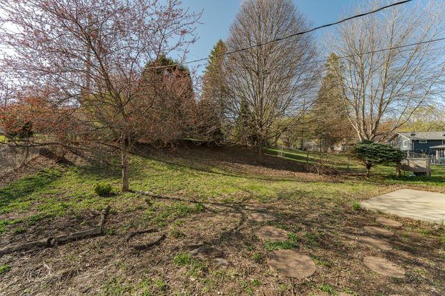 720 Zumbro Drive NW, Rochester, MN 55901