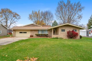 707 E Prairie Street, Plano, IL 60545