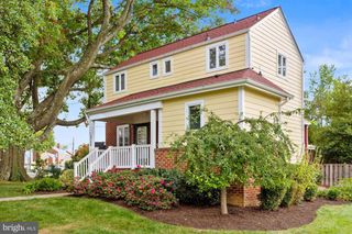 2708 CENTRAL AVE, Alexandria, VA 22302