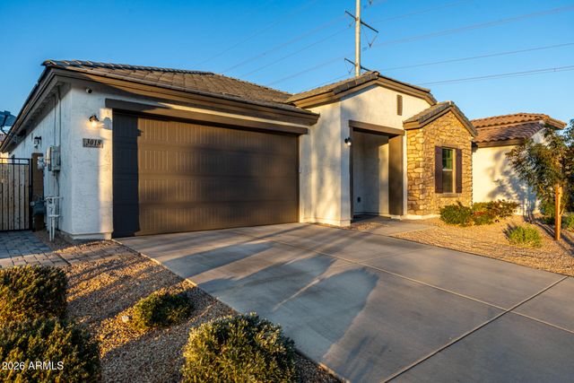3018 W STRAIGHT ARROW Lane, Phoenix, AZ 85083