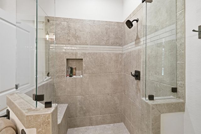 2304 Winchester Court, Tolar, TX 76476