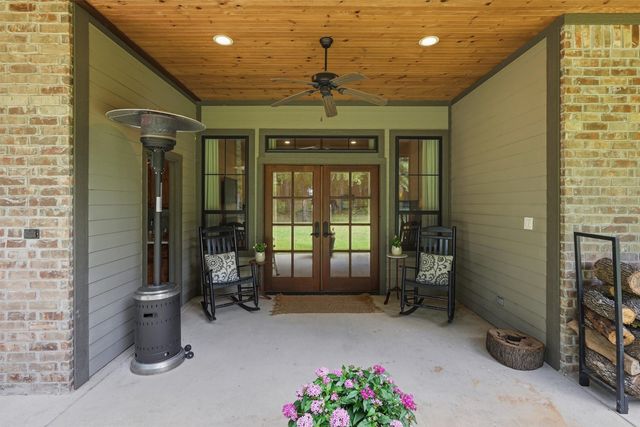 2304 Winchester Court, Tolar, TX 76476