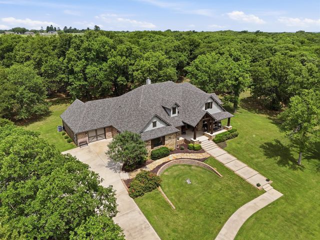 2304 Winchester Court, Tolar, TX 76476