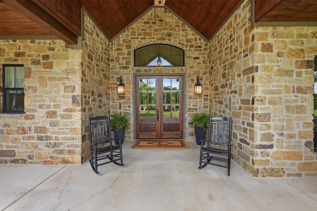 2304 Winchester Court, Tolar, TX 76476