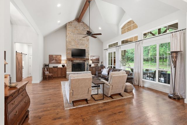 2304 Winchester Court, Tolar, TX 76476