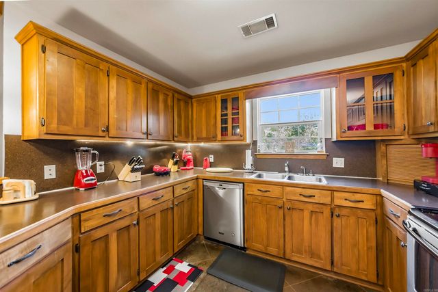 6720 Foxrun East End Drive, Mabelvale, AR 72103