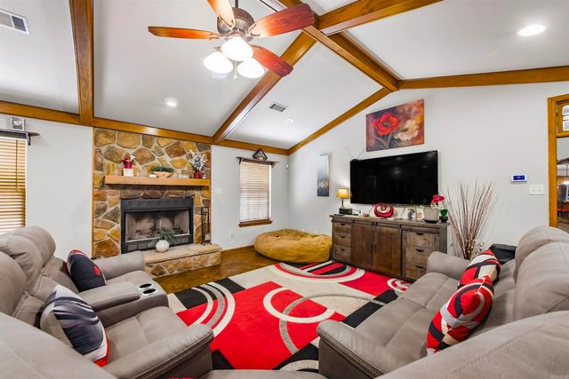 6720 Foxrun East End Drive, Mabelvale, AR 72103
