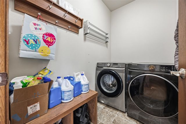 4821 Hay Field Court SW, Cedar Rapids, IA 52404