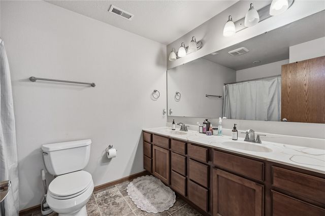 4821 Hay Field Court SW, Cedar Rapids, IA 52404