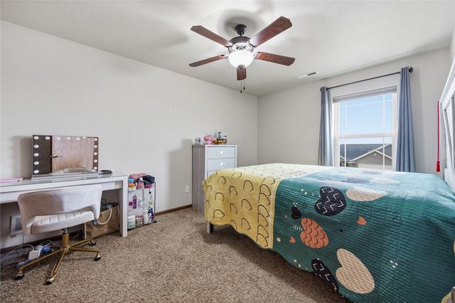 4821 Hay Field Court SW, Cedar Rapids, IA 52404