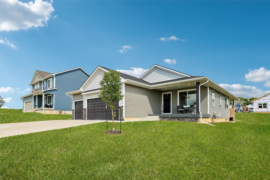 417 Coyote Street, Mitchellville, IA 50169