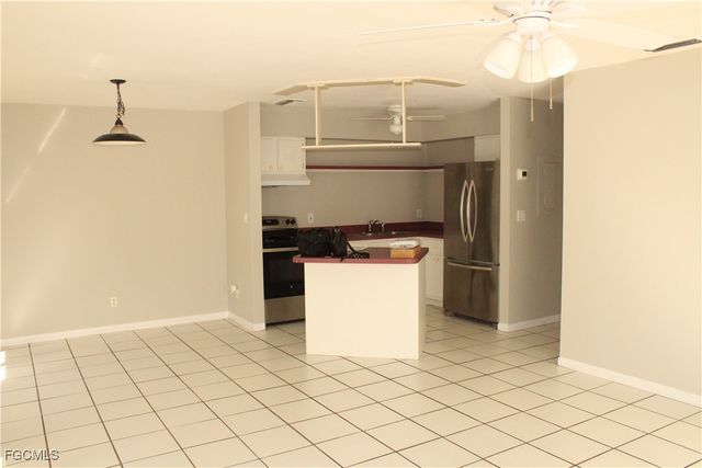 1811 SE 15th PL 1, Cape Coral, FL 33990