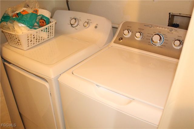 1811 SE 15th PL 1, Cape Coral, FL 33990