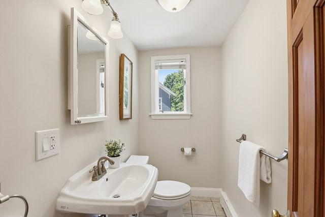 117 Highland Ave, Winchester, MA 01890