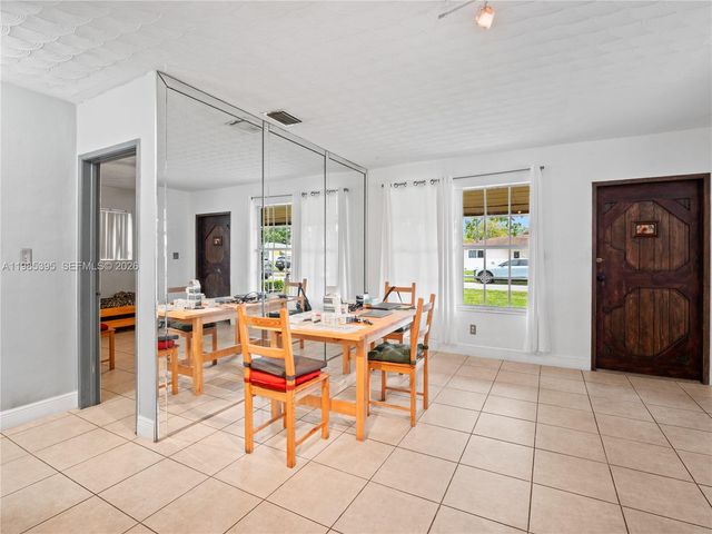 6111 SW 20th Ct, Miramar, FL 33023