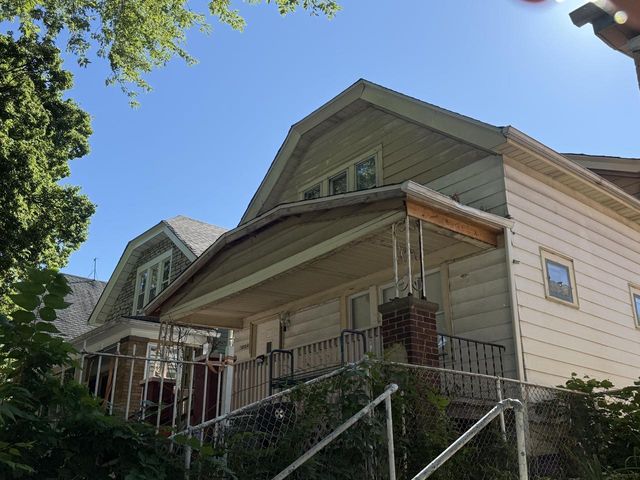 2035 S 7th STREET, Milwaukee, WI 53204