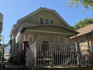 2035 S 7th STREET, Milwaukee, WI 53204
