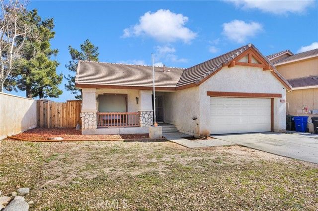 12889 Gifford, Victorville, CA 92392