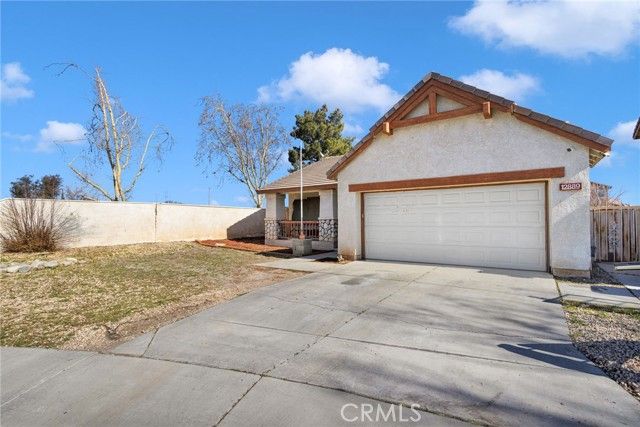 12889 Gifford, Victorville, CA 92392