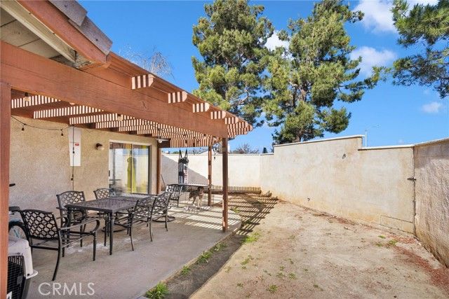 12889 Gifford, Victorville, CA 92392